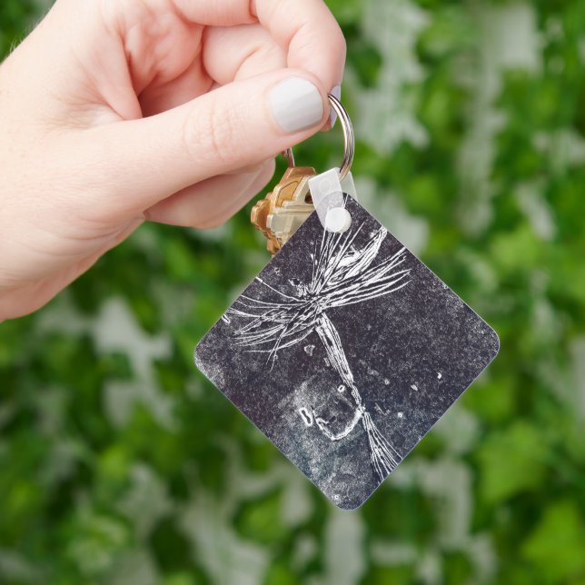 Classic dry fly pattern for trout and bass fishing key ring (Hand)