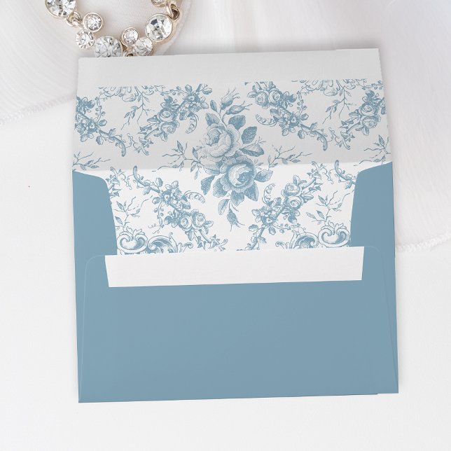 Classic Elegant Blue and White Floral Toile Envelope (Creator Uploaded)