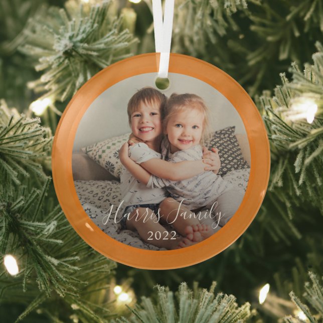 Classic Family Photo Keepsake Christmas Ornament (Insitu)