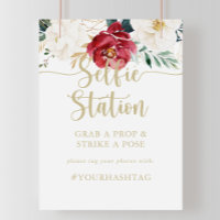 Classic Gold Floral Selfie Station Sign