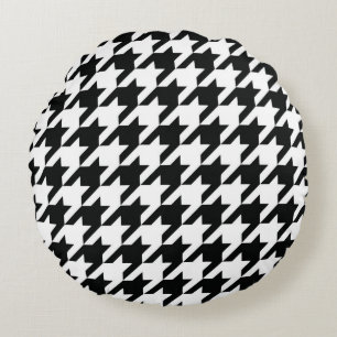 Classic Houndstooth Pattern: Black & White Vintage Round Cushion