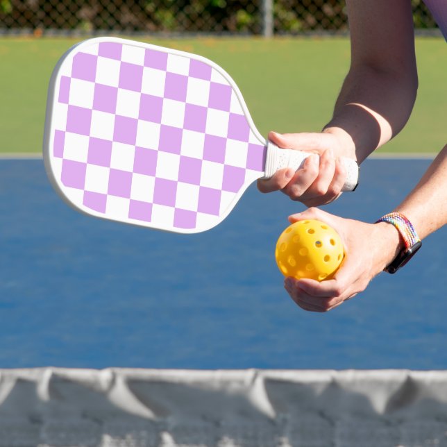 Classic light lavender chequerboard  pickleball paddle (Insitu)