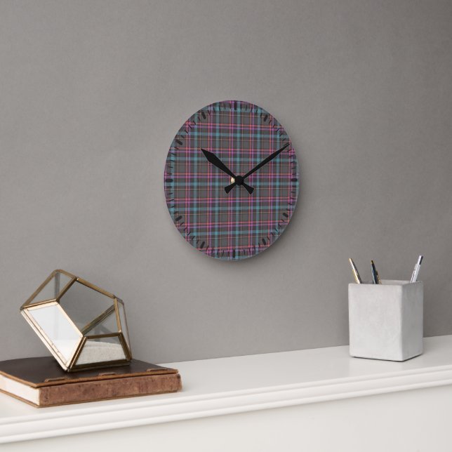 Classic Plaid Pattern Round Clock (Office)