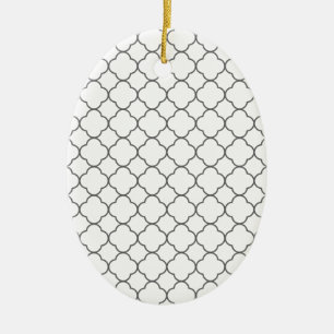 Classic Quatrefoil Pattern Ceramic Tree Decoration