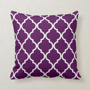 Classic Quatrefoil Pattern Plum and White Cushion