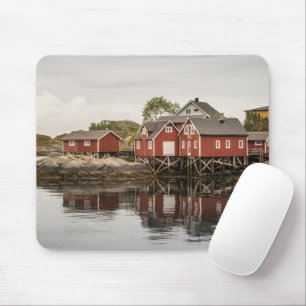 Classic Red Boat Bouses Norway Mouse Mat