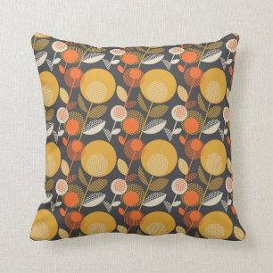 Classic Retro Floral Pattern Cushion