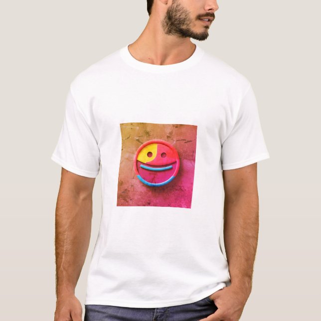 Classic Smile Emoji T-Shirt – Fun  (Front)