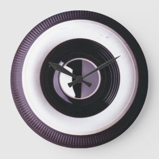 Classic style wheel/tire clocks