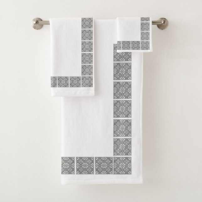 Classic Styles Scrollwork Bath Towel Set (Insitu)