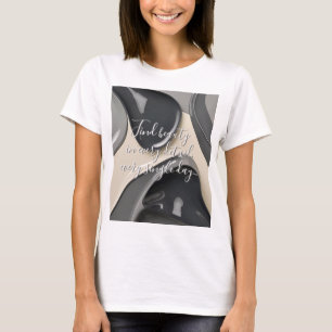 Classic t-shirt in stylish abstract graphic