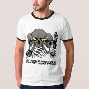 Claw Through the Darkness – Fearless Skull Graphic T-Shirt