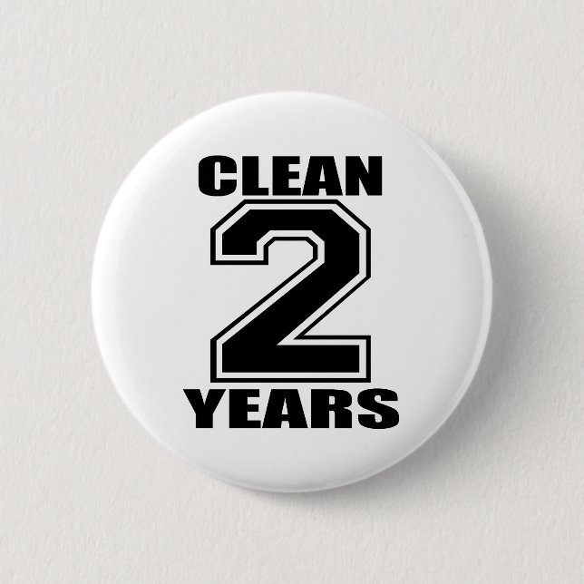 clean two years black 6 cm round badge (Front)
