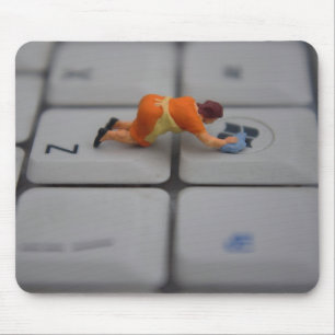 Cleaning Windows Mouse Mat