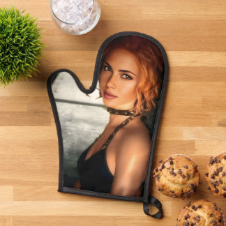 Clear Shadows oven mitt