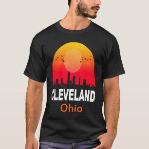 Cleveland Ohio Vintage Sunset Retro City State USA T-Shirt