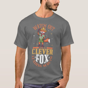 Clever fox leading scouts Cub master T-Shirt