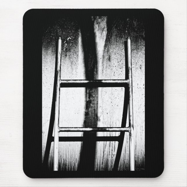 climb across mouse mat (Front)