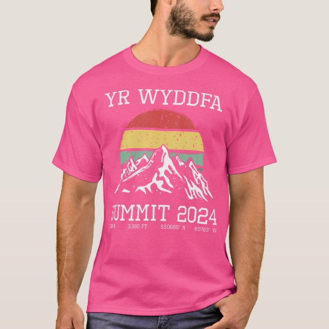 Climbed Yr Wyddfa Snowdon Summit 2024 Sun Cymru Wa T-Shirt (Front)