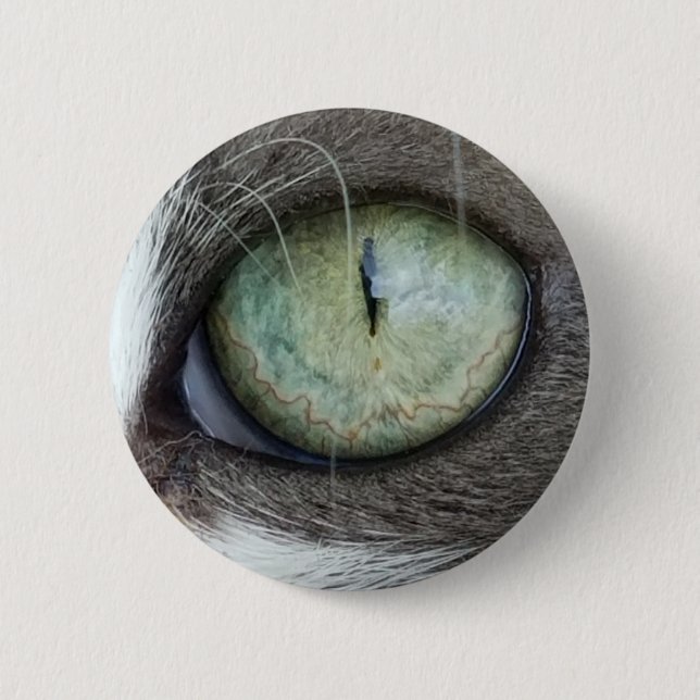 Close Up Cat's Eye 6 Cm Round Badge (Front)