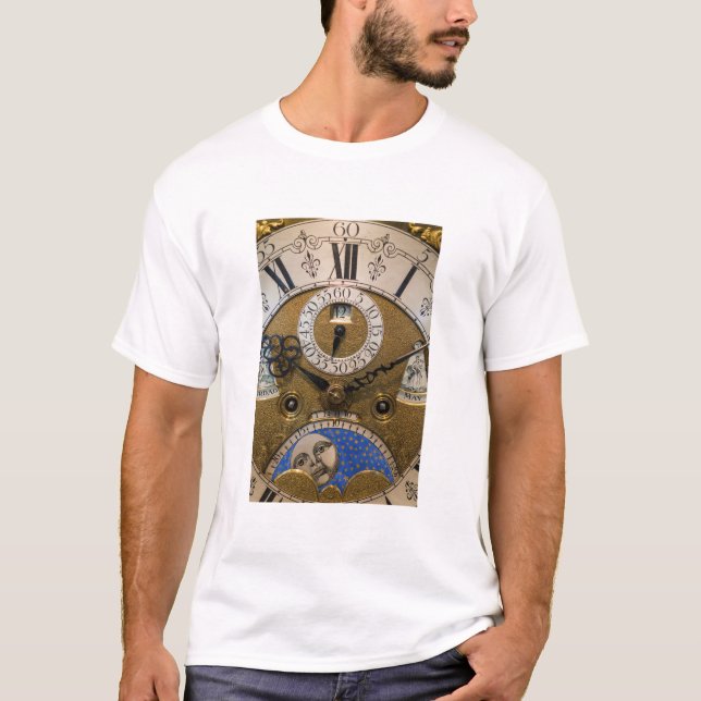 Close up of an old clock, Germany T-Shirt (Front)