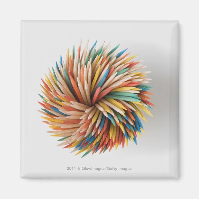Close-up of coloured pencils magnet (Front)