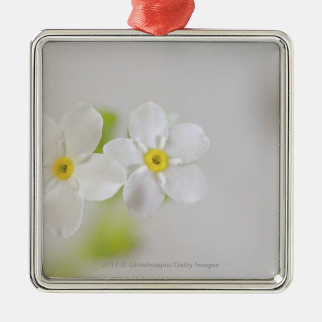 Close-up of flowers metal tree decoration (Front)