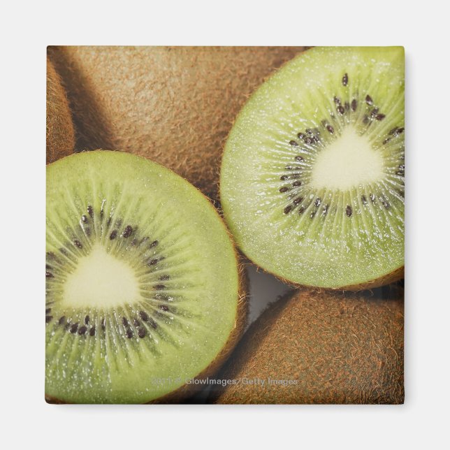 Close-up of kiwi fruits 2 magnet (Front)