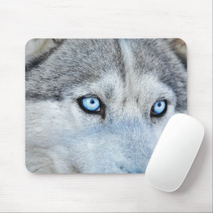 Close up of Siberian Husky with Blue Eyes Mouse Mat