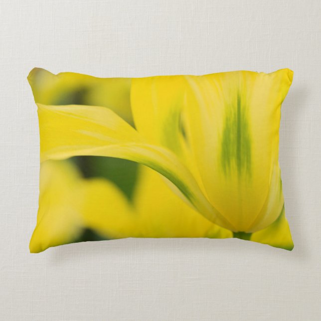 Close-up of tulip 2 decorative cushion (Front)