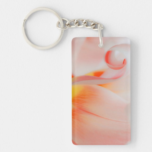 Close-up of tulip 3 key ring (Front)
