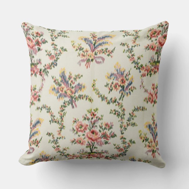 Cloth woven for Queen Marie Antoinette at the Pala Cushion (Front)