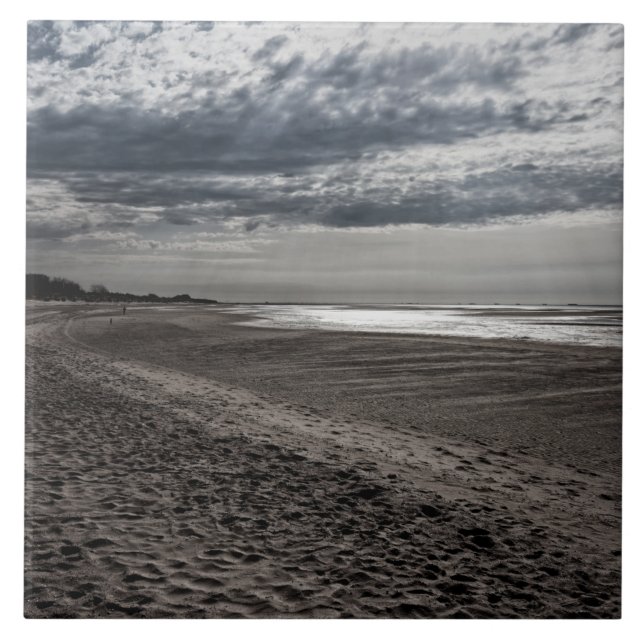 Cloudy beach at the North Sea Tile (Front)