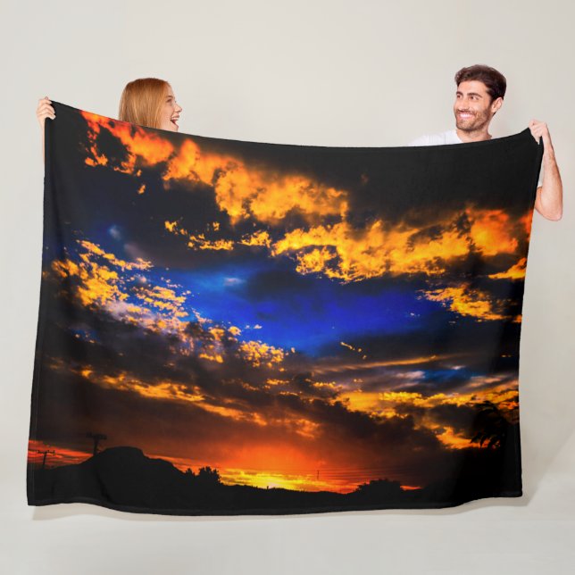 Cloudy Sunset Fleece Blanket (In Situ)
