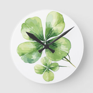 Clover leaf round clock