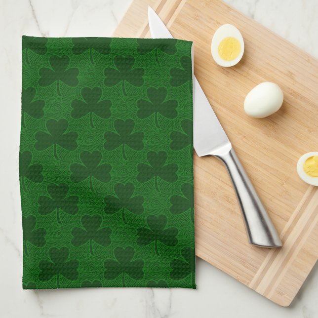 Clover Pattern Tea Towel (Quarter Fold)