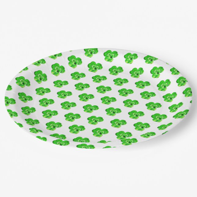 Clovers Paper Plates (Angled)