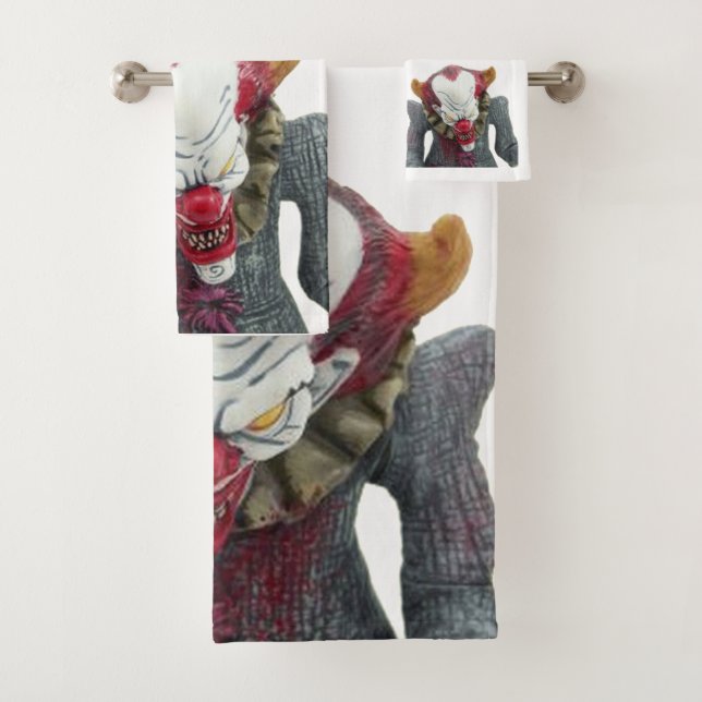 Clown Bathroom Towel Set (Insitu)