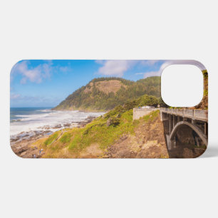 Coastline   Cook's Chasm, Yachats, Oregon iPhone 13 Case