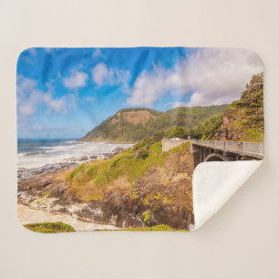 Coastline Cook's Chasm, Yachats, Oregon Sherpa Blanket