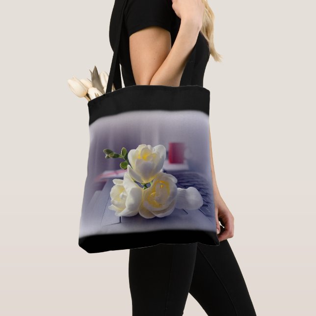 Coffee break tote bag (Close Up)