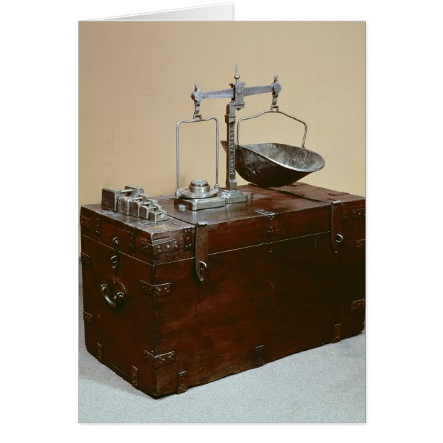 Coffer and scales (Front)