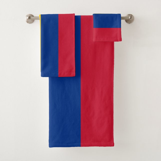 Colombia Flag Bath Towel Set (Insitu)