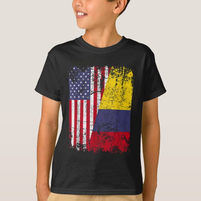 COLOMBIAN ROOTS Half American Flag COLOMBIA T-Shirt (Front)