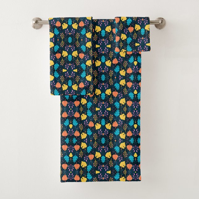 Colorful floral towels feature a vibrant pattern (Creator Uploaded)