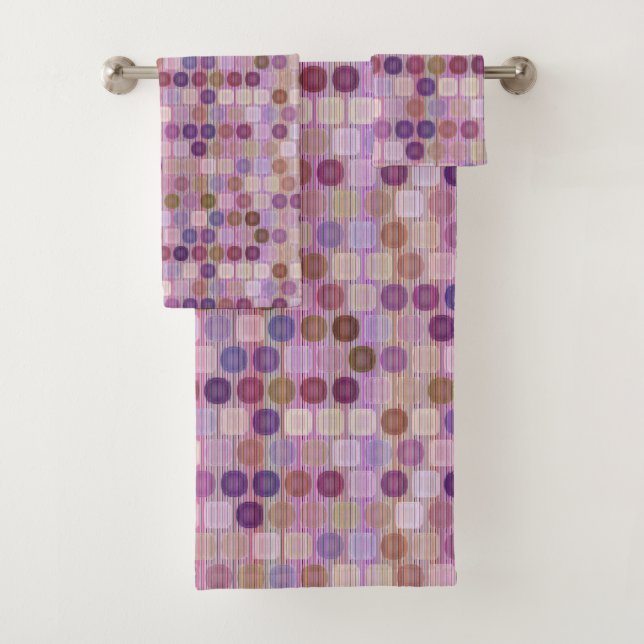 Colorful shapes bath towel set (Insitu)