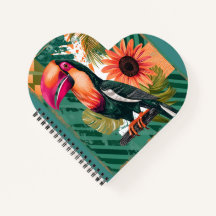 Colorful Tukan in the jungle