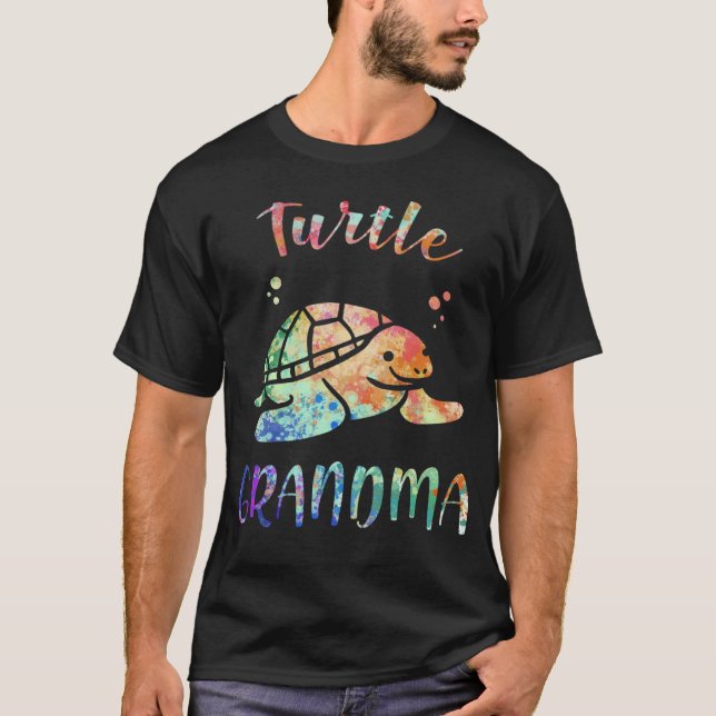 Colorful Turtle Grandma  Promoted To Grandma 2021  T-Shirt (Front)