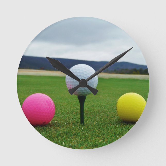 Coloured Golf Balls, mountain tee Round Clock (Front)