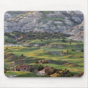 Colourful badlands from Buck Hill overlook in Mouse Mat